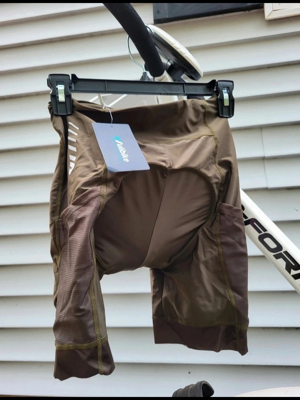 Wulibike| Women T1 Bike Shorts Green with pockets| S fits like Xs